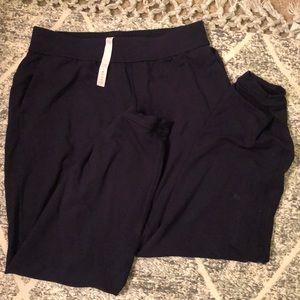 Lululemon Twisted and Tucked Joggers 25”